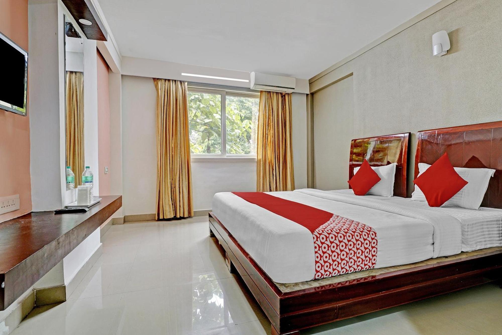 Hotel O Aec Residency Mararikulam Exterior foto
